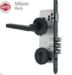 QUINCALLERÍA LINEA BLACK: MILANO BLACK